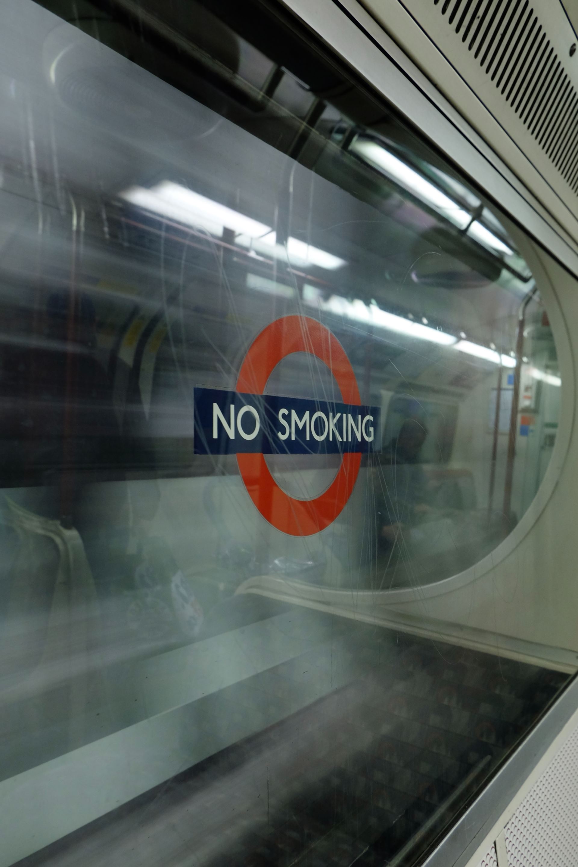 no smoking sign on the London underground